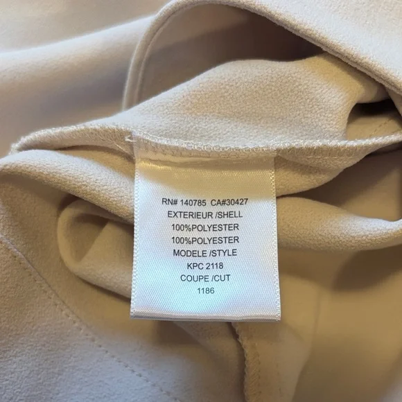 NWT Brochu Walker Soft Cream V-neck Top - Size Small - Picture 14 of 15